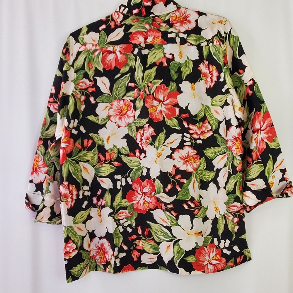 Jones New York Signature Size M 100% Silk button front 3/4 Sl blouse - Picture 4 of 8